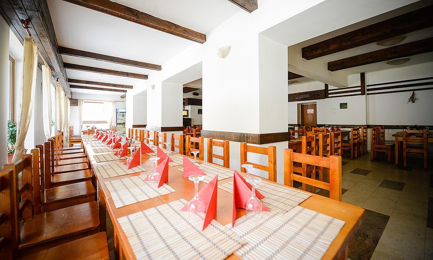 Hotel Paraul Capra Cumpana  Экстерьер фото